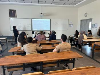 Yabancı Diller Yüksekokulu Yazma-Konuşma (Writing-Speaking) Sınavlarının Değerlendirilmesi Hususunda Standardizasyon Toplantısı Yapıldı